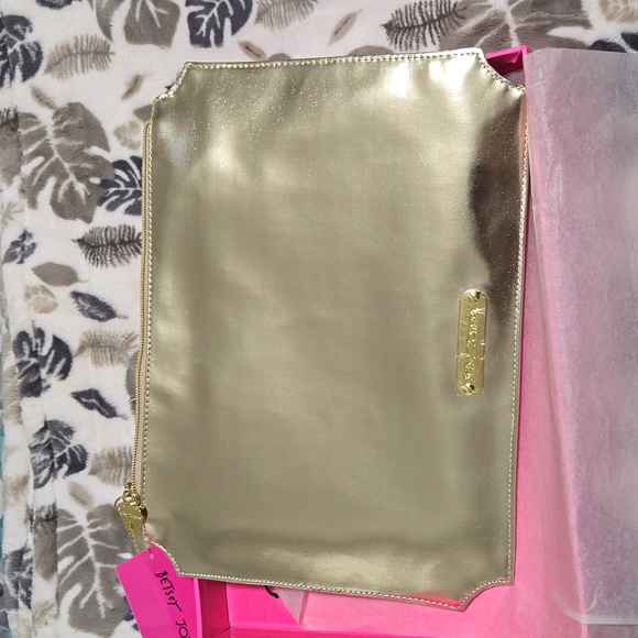 NWT Betsey Johnson Good for One Champagne Ticket Wristlet or Clutch - Picture 4 of 5